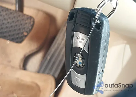 2009 BMW 528I z USA, uszkodzony, nr VIN WBANU53539C121757